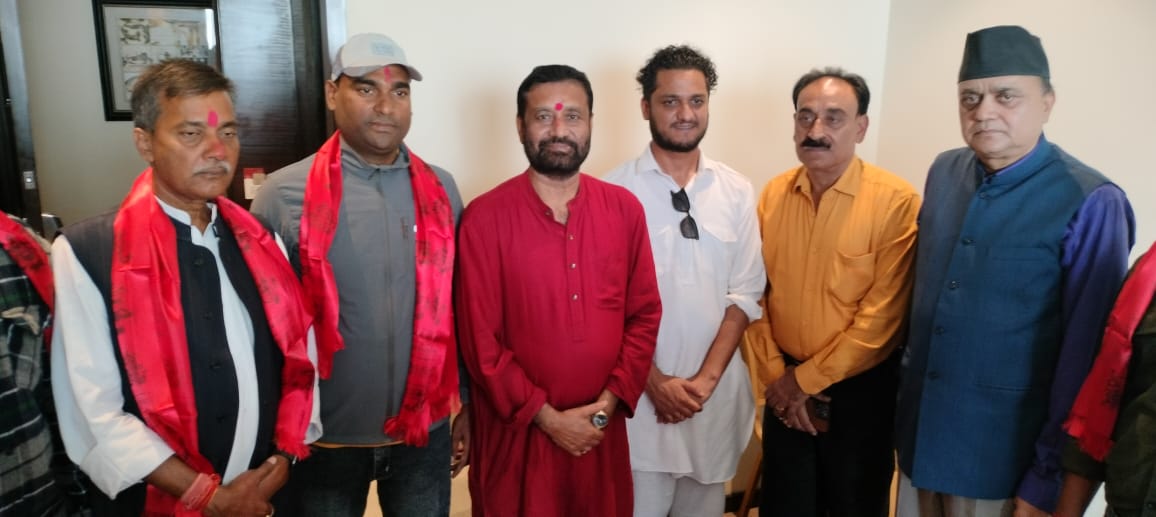राप्रपा का नगर अध्यक्ष जलेश्वर सर्राफ सहित महानगर कार्यसमिति नेपाली काँग्रेस प्रवेश