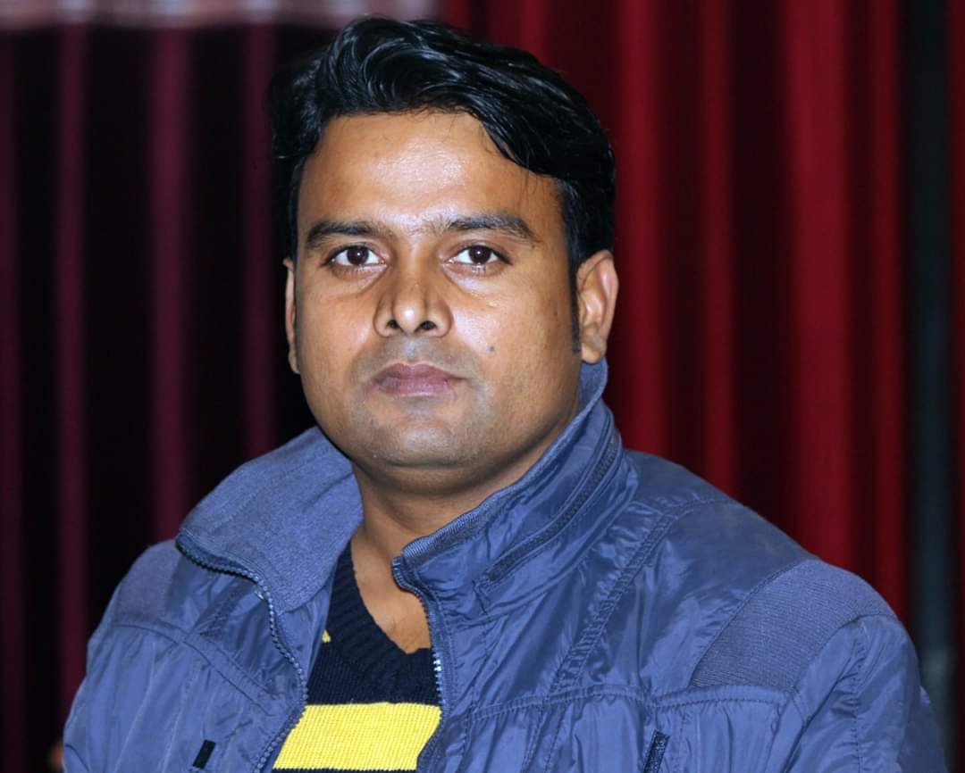 रहेन्न पत्रकार नरेश सर्राफ
