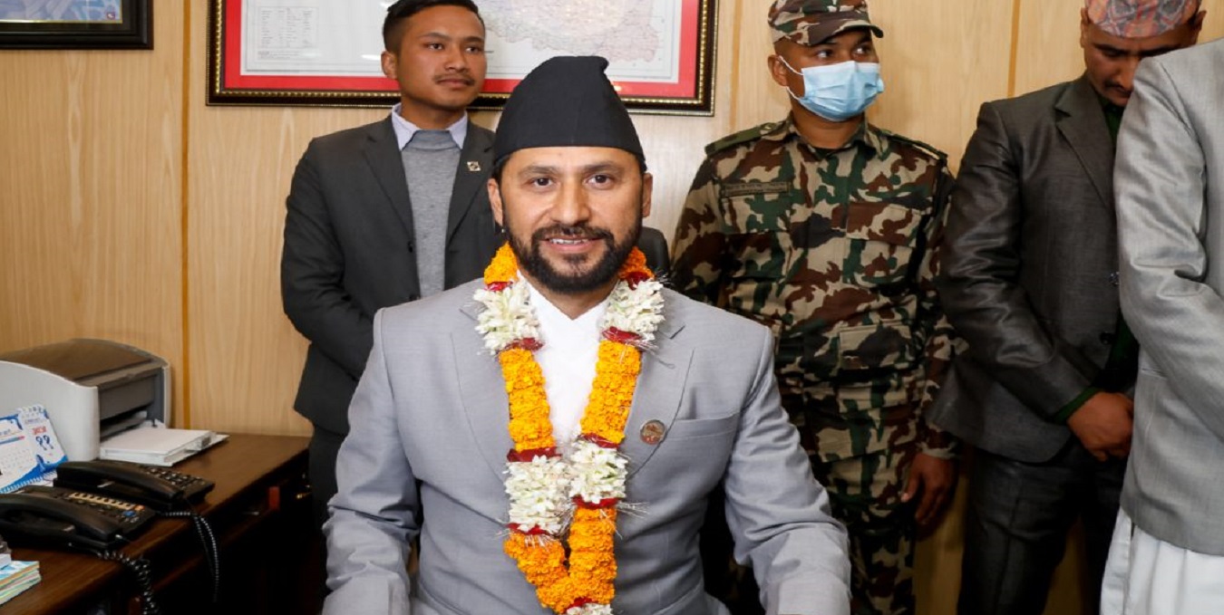 गृहमन्त्री रवि लामिछानेको सांसदको योग्यताबारे २२ पुसमा सुनुवाइ हुने