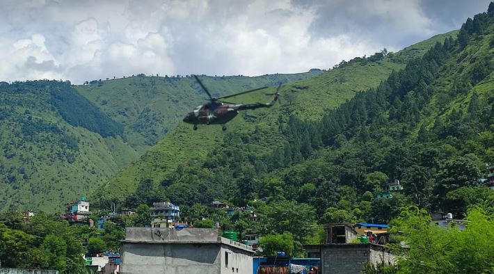 हुम्लाको लागि हेलिकप्टरमार्फत नुन ढुवानी