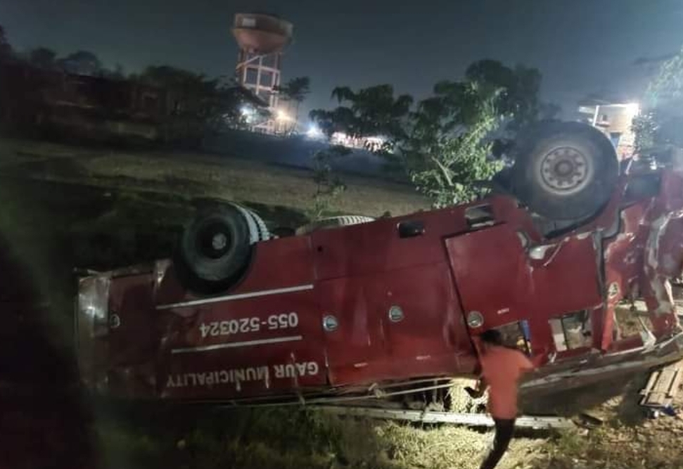 रौतहटमा बरुन्यन्त्र दुर्घटना हुन्दा चालक सहित ५ जना घाइते