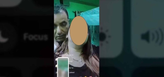 दमक नगरपालिकाका प्रमुख प्रशासकिय अधिकृतको महिला संग अनैतिक हर्कत गरेको भिडियो सार्वजनिक
