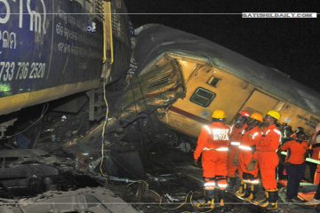 भारतको आन्ध्र प्रदेशस्थितमा दुईवटा रेल ठोक्किँदा १३ जनाको मृत्यु, ५० भन्दा बढी घाइते