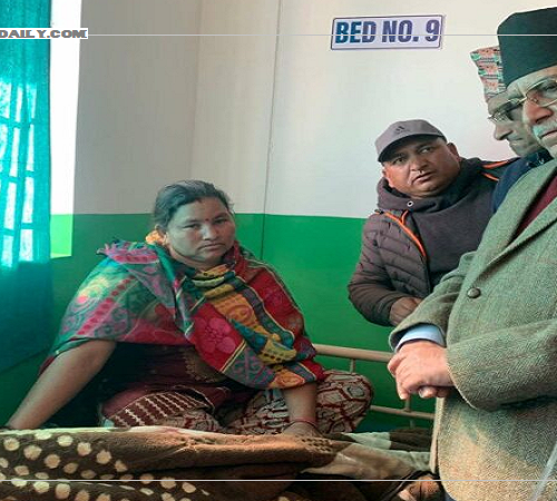 भूकम्पमा परी घाईते भएकाहरुको स्वास्थ्य अवस्था बुझन प्रधानमन्त्री दाहाल जाजरकोट पुगे