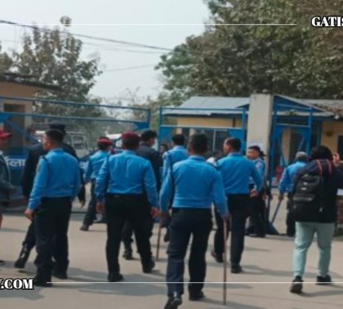 विपी कोइराला स्वास्थ्य विज्ञान प्रतिष्ठानको गेटमा डोजर लगाएर भत्काउने २ जना पक्राउ