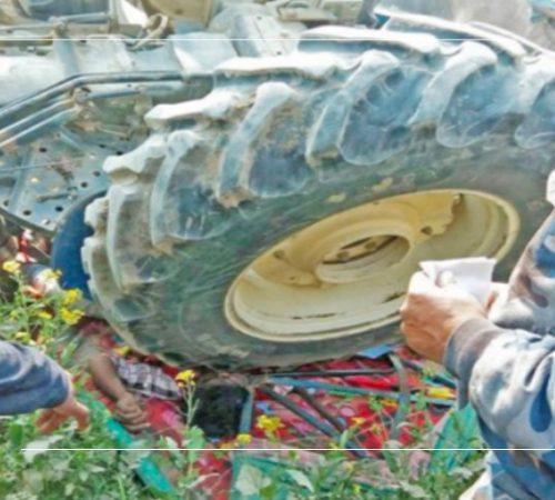 रौतहटमा ट्रयाक्टर पल्टिदा दुर्ई जनाको मृत्यु