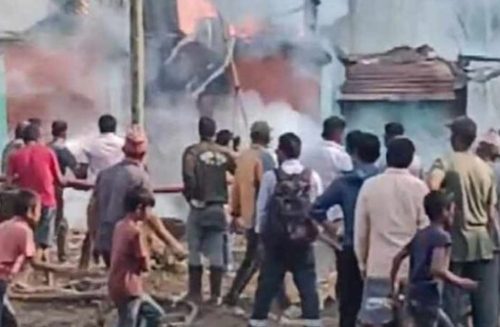 गोपालडाँडामा आगलागी हुँदा ३५ लाख बराबरको क्षति