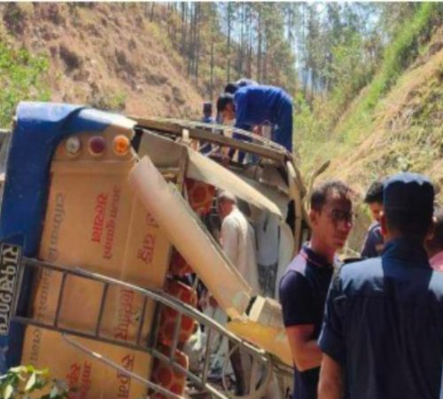 दाङ -रुकुम खण्डको थारमारेमा बस दुर्घटना