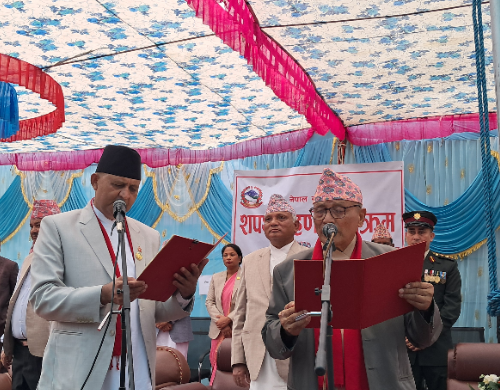 लुम्बिनी प्रदेशका नवनियुक्त मुख्यमन्त्री आचार्यले पद तथा गोपनीयताको शपथ लिए