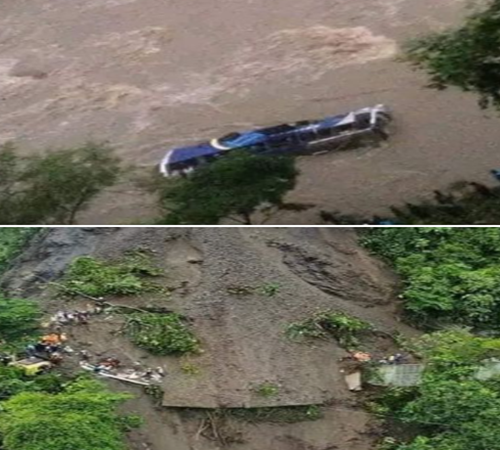चितवनमा पहिरोमा परेर दुई यात्रु बस त्रिशूलीमा खसे, ५० बढी बेपत्ता