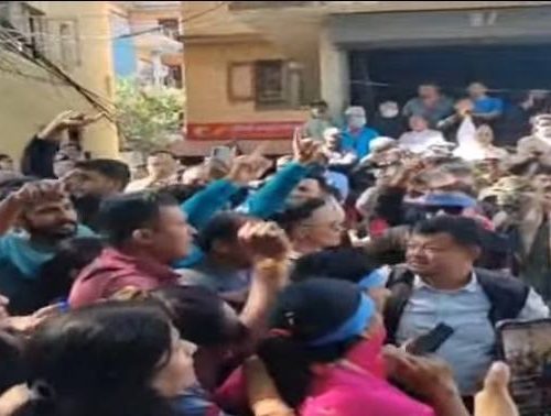 बालुवाटारमा  प्रदर्शनगर्ने  समर्थक, नेता तथा कार्यकर्ता पक्राउ