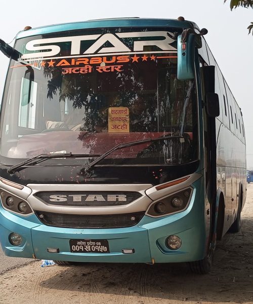 काठमाडौंबाट जनकपुर तर्फ आउदै गरेको बसमा लास फेला
