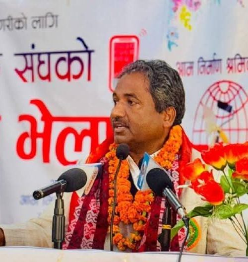 ओली नेतृत्वको सरकार श्रमजीविको नभई विचौलियाको सेवामा लागेको छः प्रभु साह