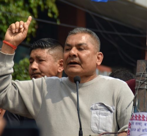 राजीनामा दिएर आफ्नो अभियानमा जोडिन बालेनलाई दुर्गा प्रसाईको सुझाव