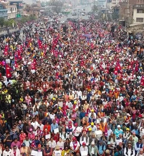 चैत १५ गते तीनकुने घटनाले सिकाएको पाठ- बल्खुमा सुरु गरेको सभामा बाक्लो संख्यामा सुरक्षाकर्मीको परिचालन